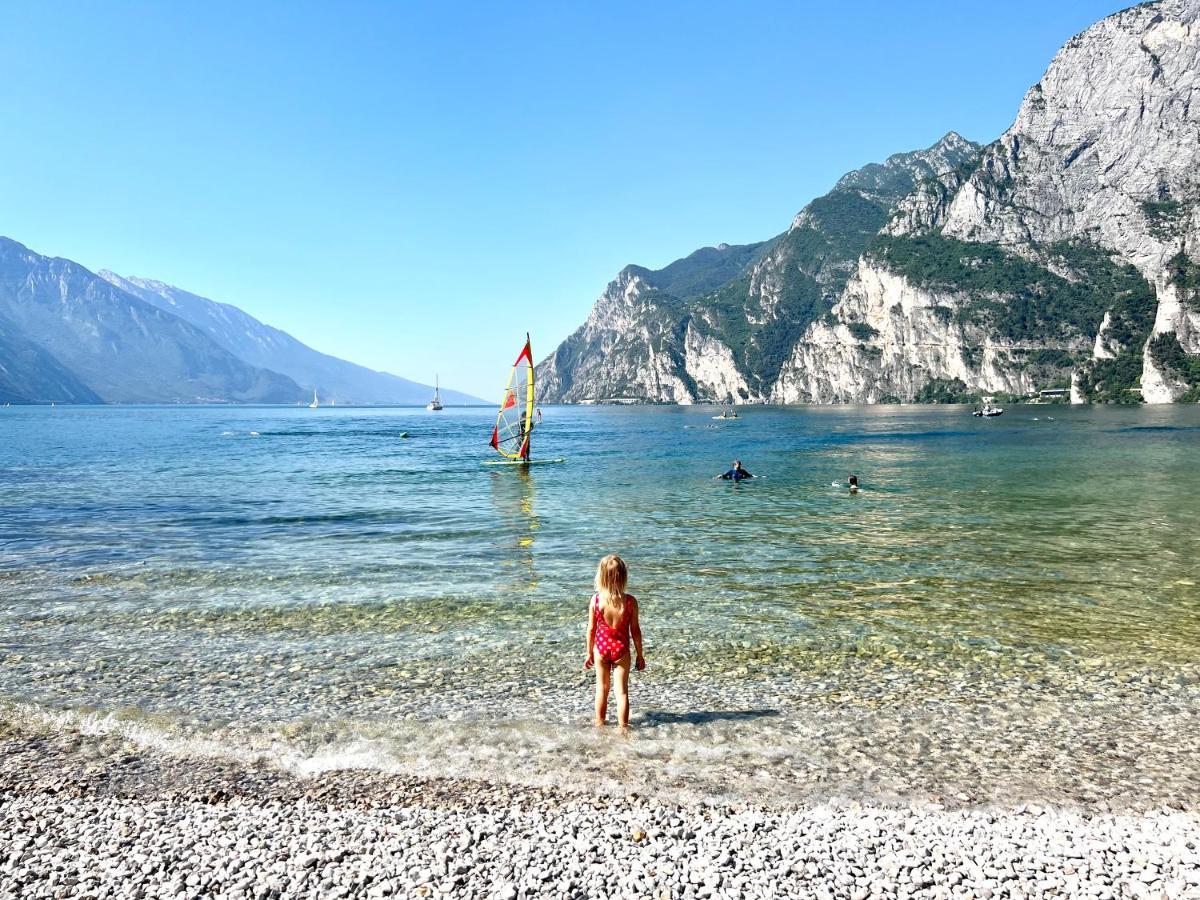 G-House Modernes Apartment Mit Tollem Ausblick Riva del Garda Eksteriør bilde