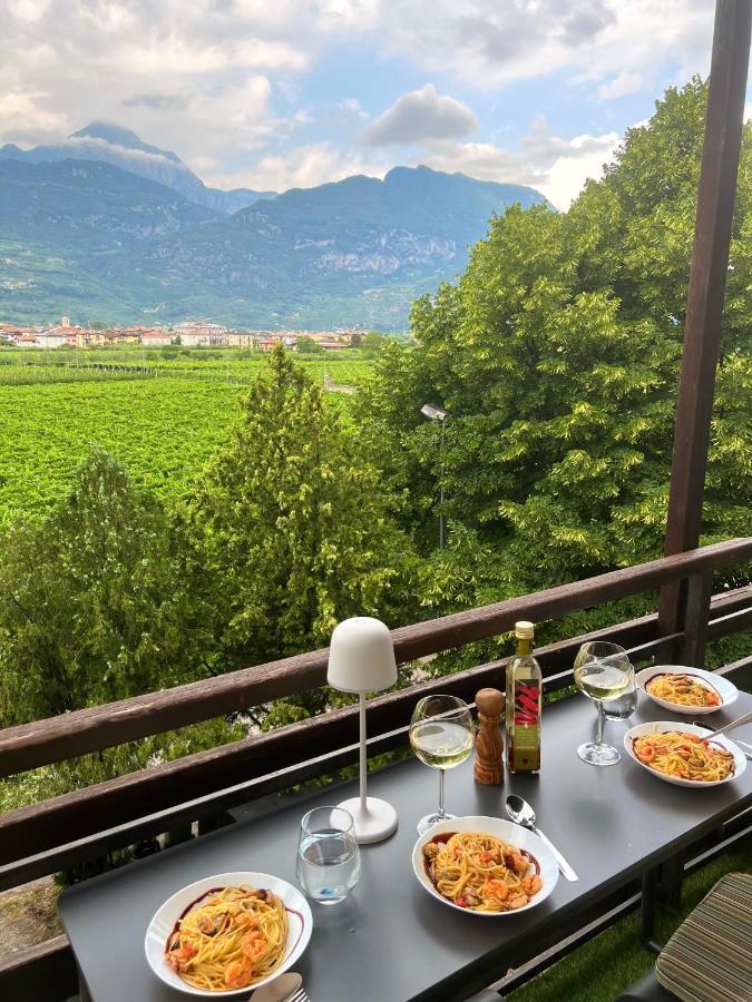G-House Modernes Apartment Mit Tollem Ausblick Riva del Garda Eksteriør bilde