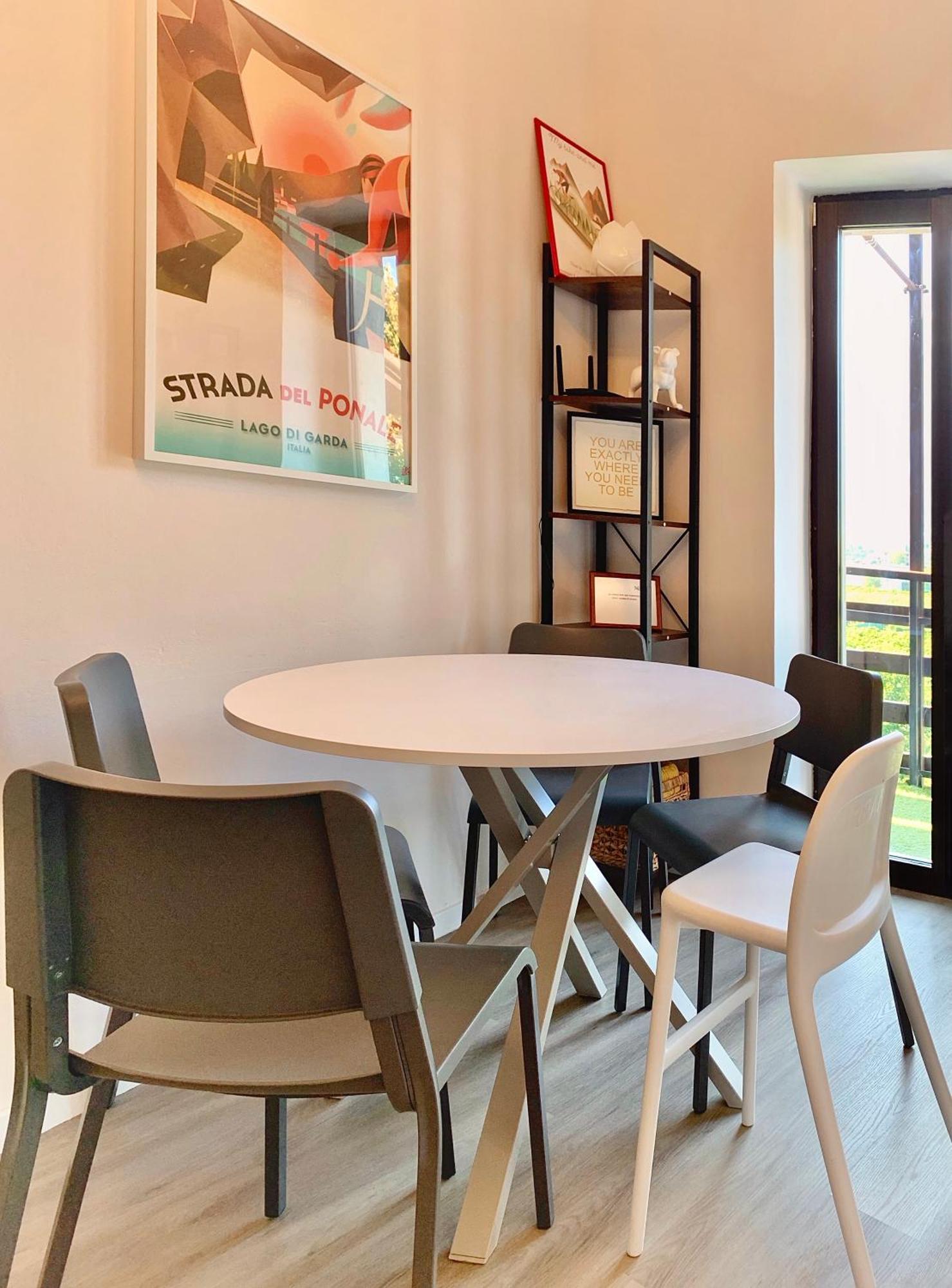 G-House Modernes Apartment Mit Tollem Ausblick Riva del Garda Eksteriør bilde