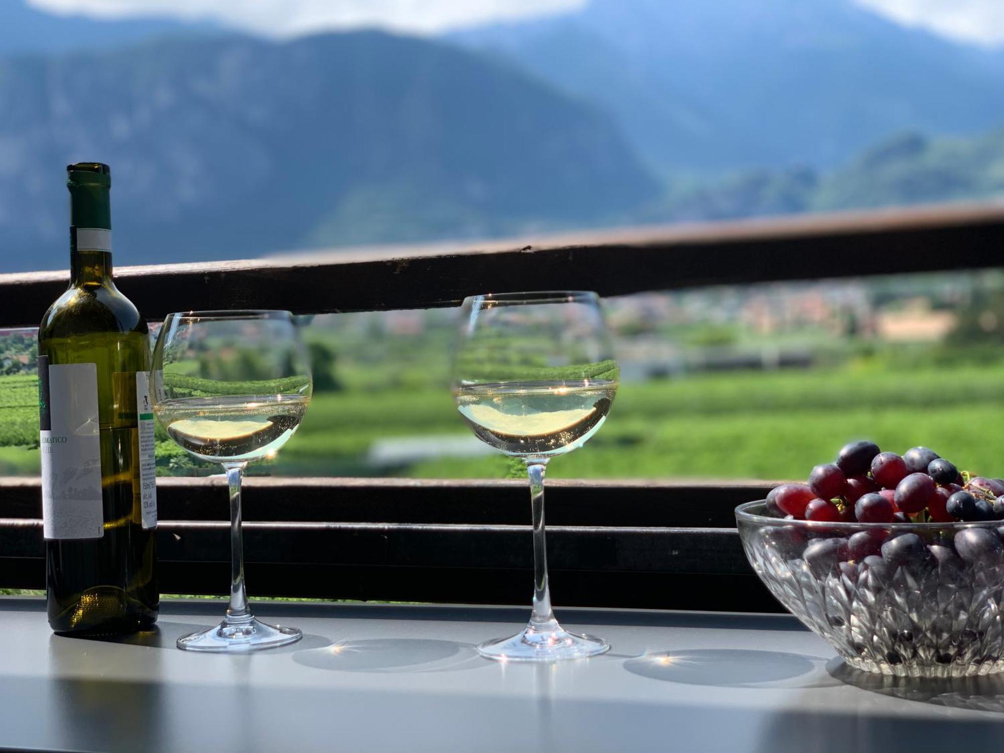 G-House Modernes Apartment Mit Tollem Ausblick Riva del Garda Eksteriør bilde